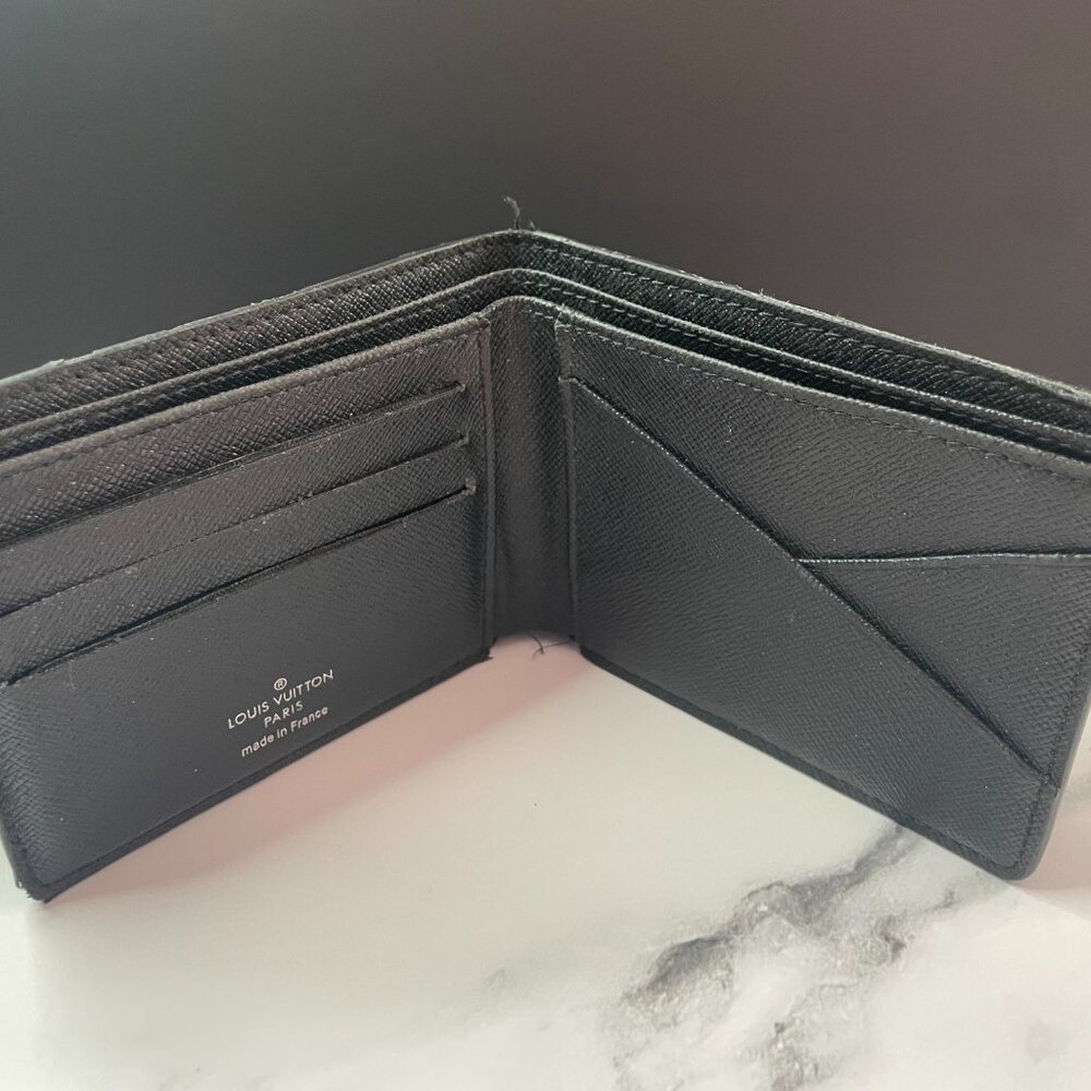Louis Vuitton Men's Black and Grey Wallet-purses - Picture 4 of 4